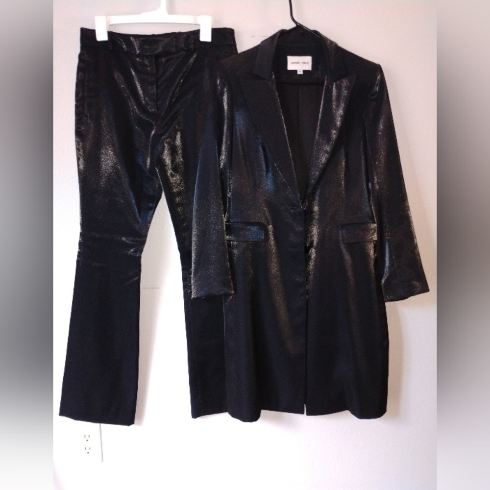 Pamela Roland Long Blazer Suit in Shimmery Charcoal Gray! Size 6-8!!